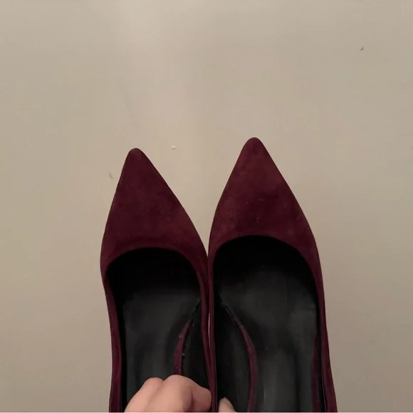 Theory Braxia Suede Pumps - Size 39 - Maroon - Picture 10 of 11